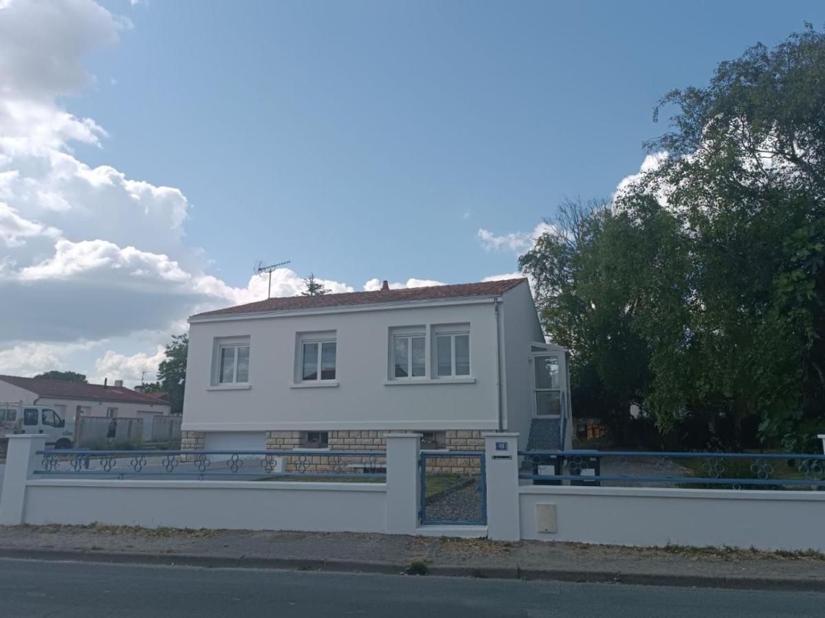 Charmante Maison Entre Mer Et Campagne La Jarrie المظهر الخارجي الصورة